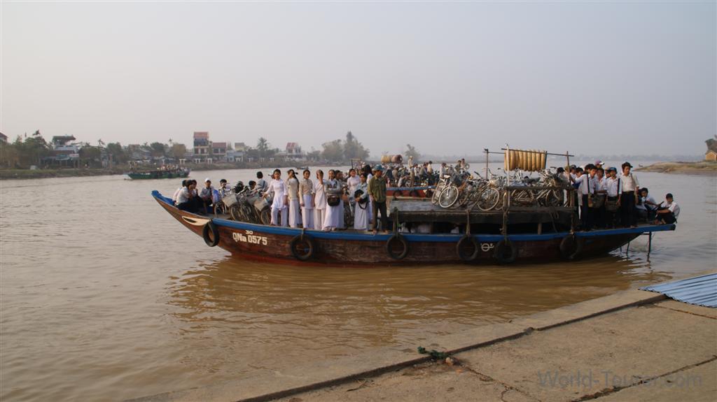 Hoi Anh Morning Ferry